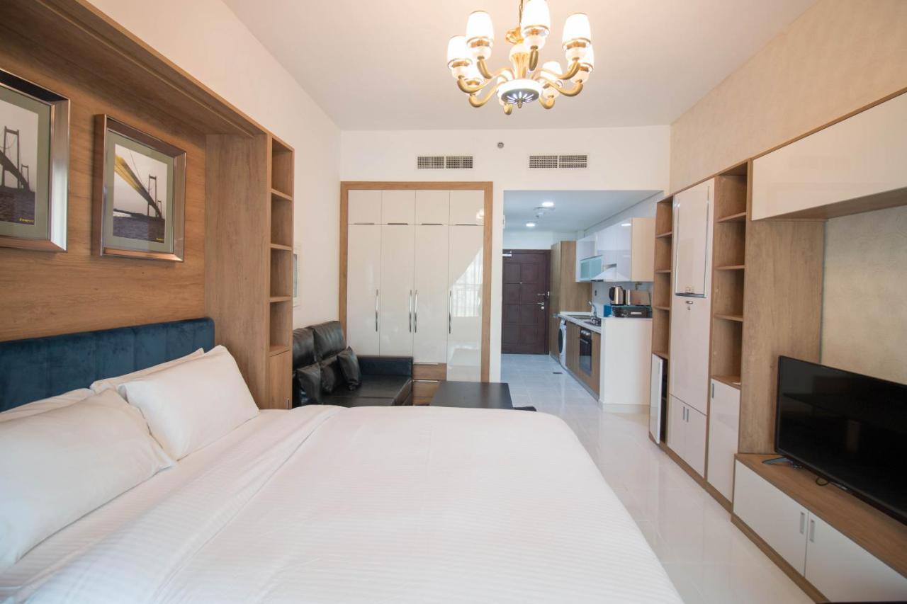 Furnished Studio, Close To All Amenties! - Resortz 11 Dubai Dış mekan fotoğraf
